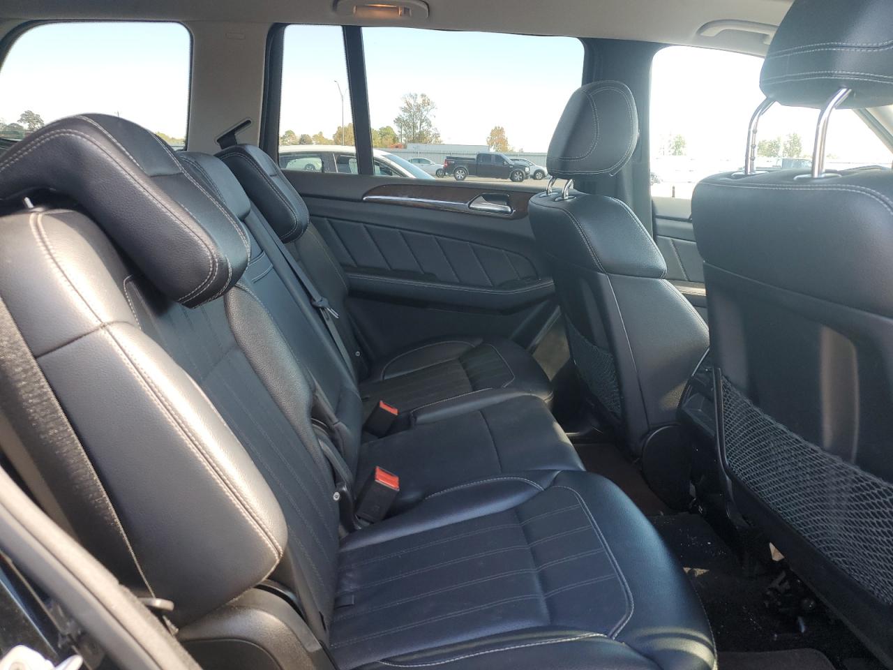 2015 MERCEDES-BENZ GL 450 4MATIC photo 11