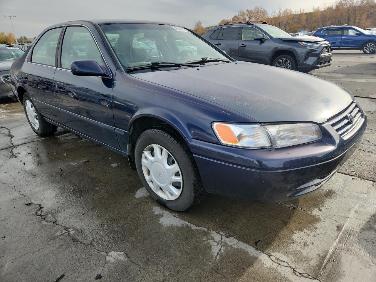 1999 TOYOTA CAMRY LE V6 photo 10