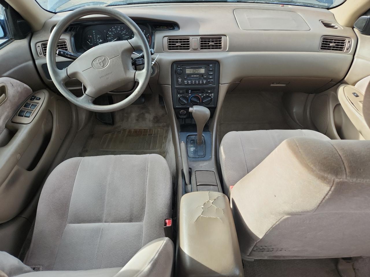 1999 TOYOTA CAMRY LE V6 photo 22