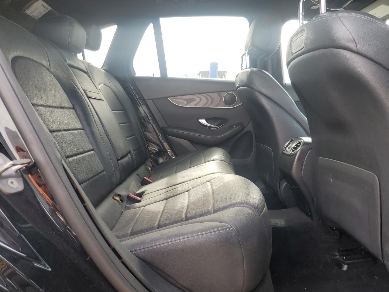 2018 MERCEDES-BENZ GLC 300 photo 11