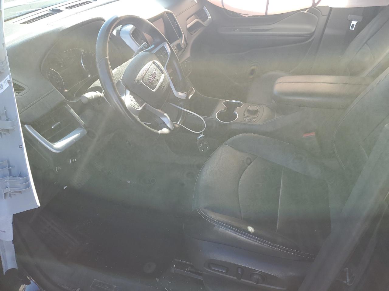 2019 GMC TERRAIN photo 7