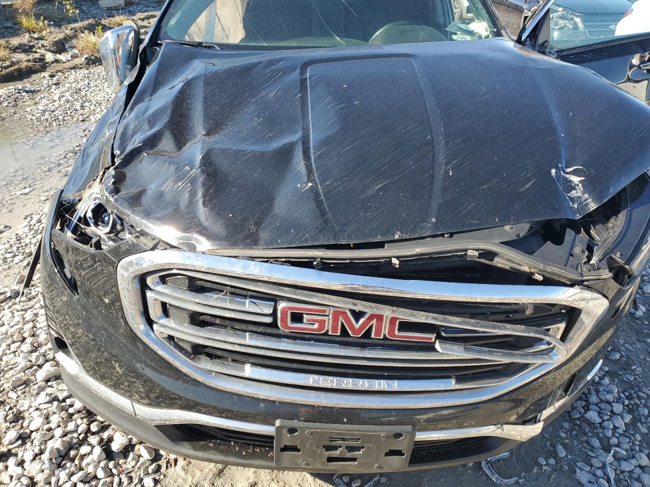 2019 GMC TERRAIN photo 12