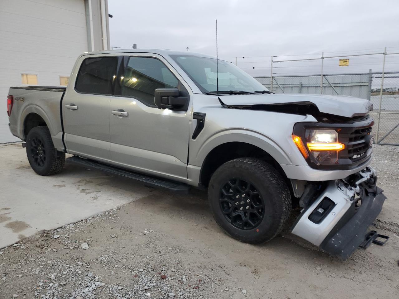 2024 FORD F150 XLT photo 7