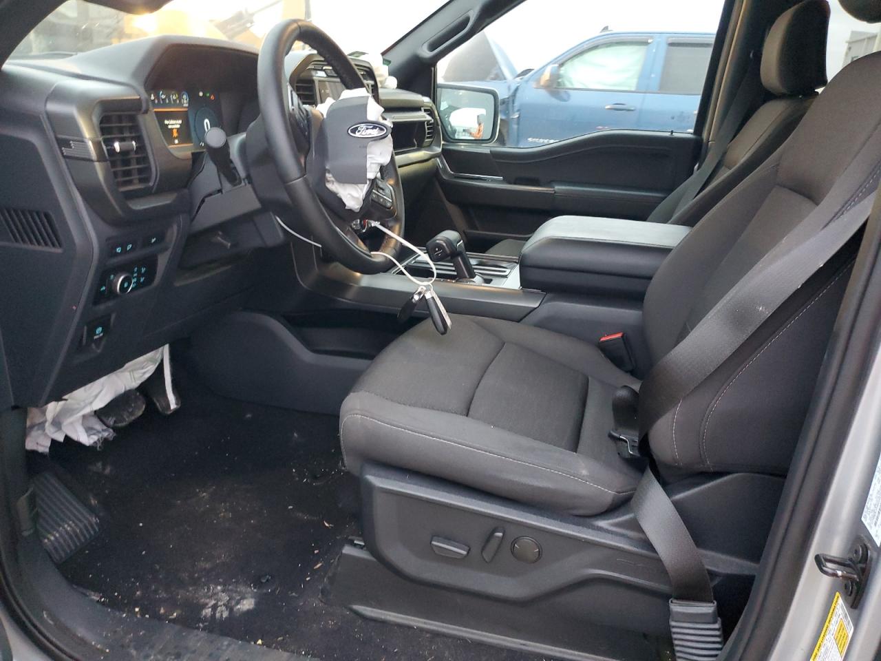 2024 FORD F150 XLT photo 13