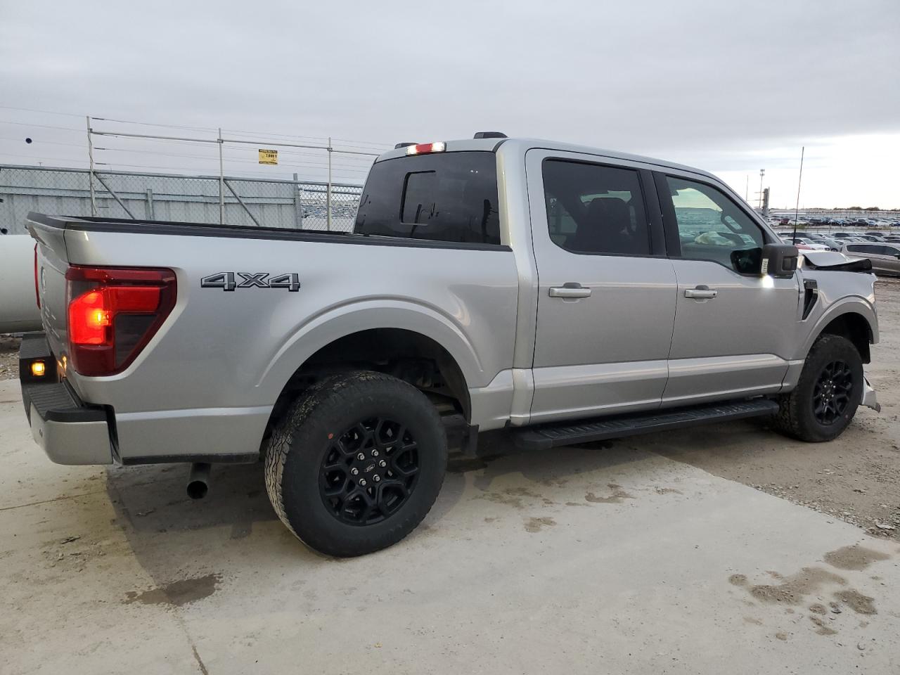 2024 FORD F150 XLT photo 5