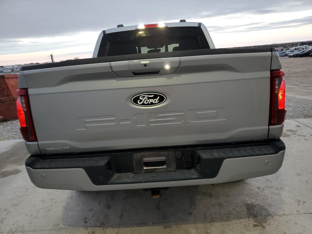 2024 FORD F150 XLT photo 11