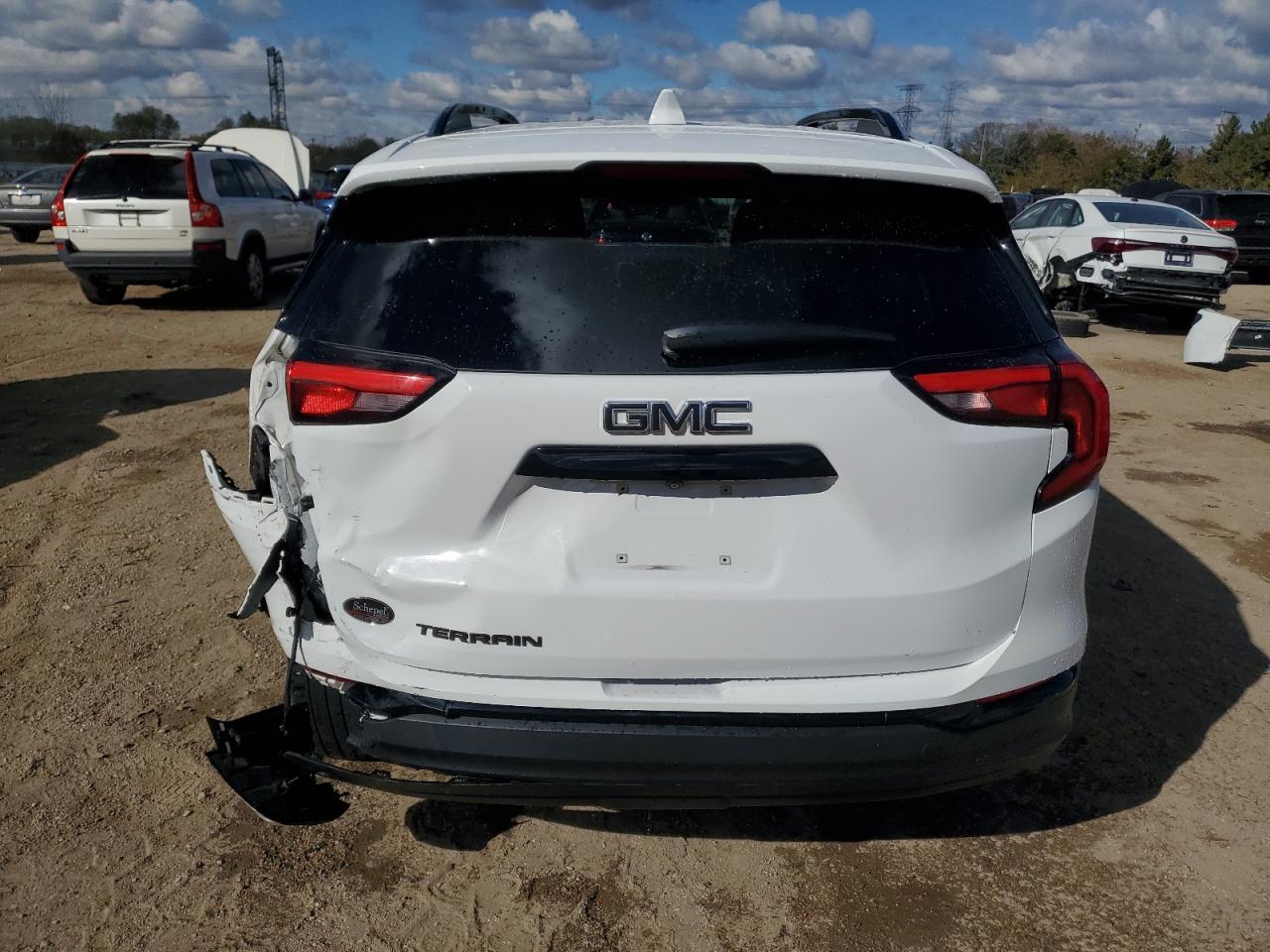 2019 GMC TERRAIN SLE photo 16