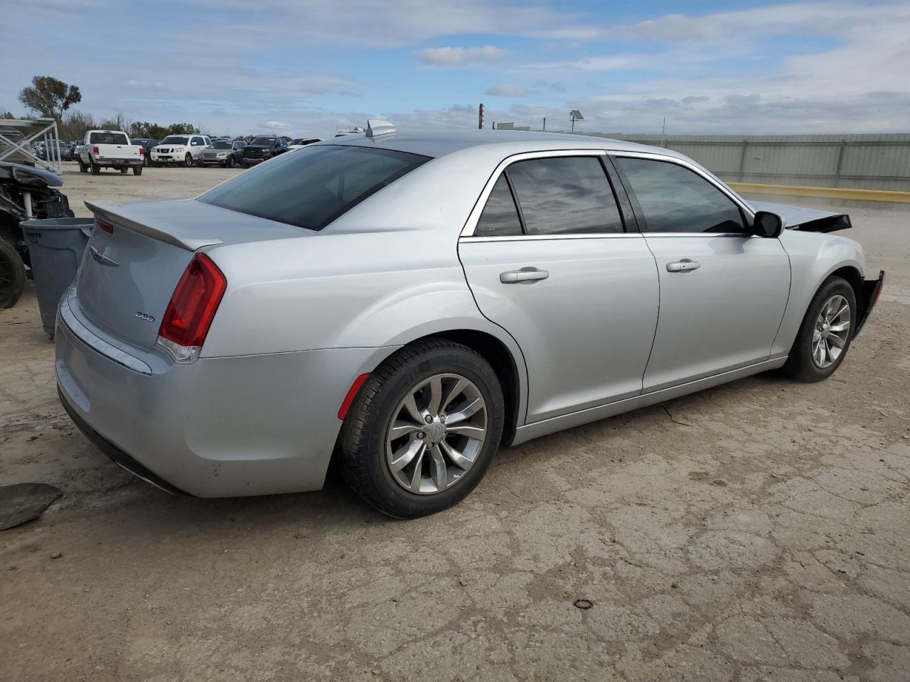 2021 CHRYSLER 300 TOURING photo 5