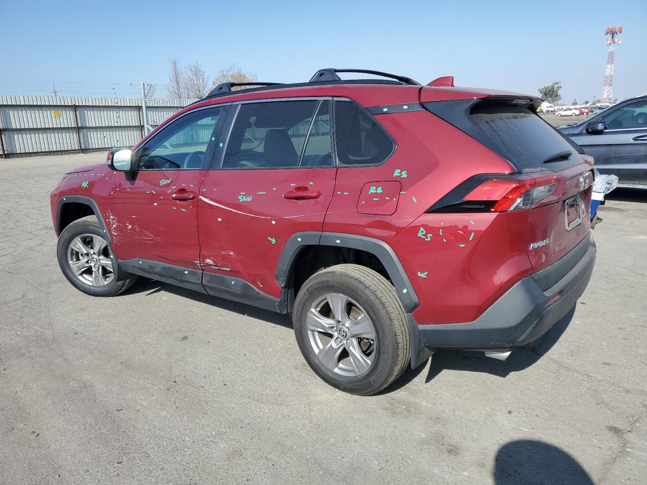 2024 TOYOTA RAV4 XLE photo 2