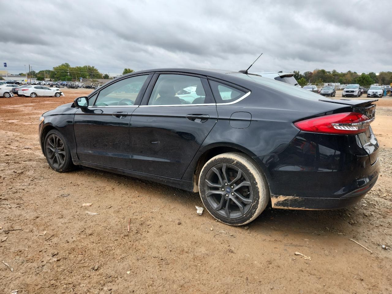 2018 FORD FUSION SE photo 4