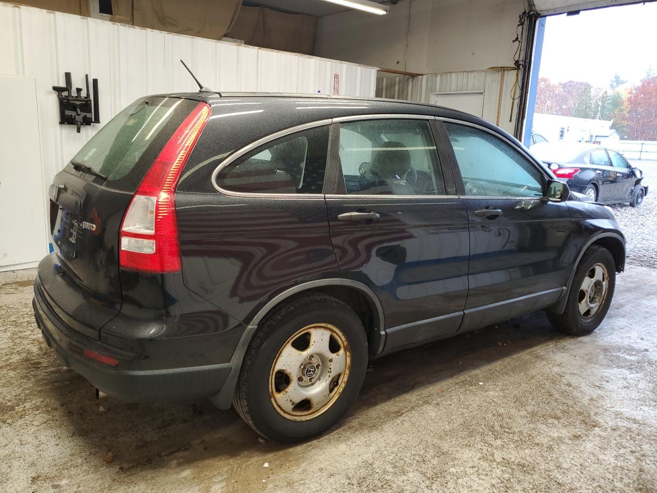 2011 HONDA CR-V LX photo 5