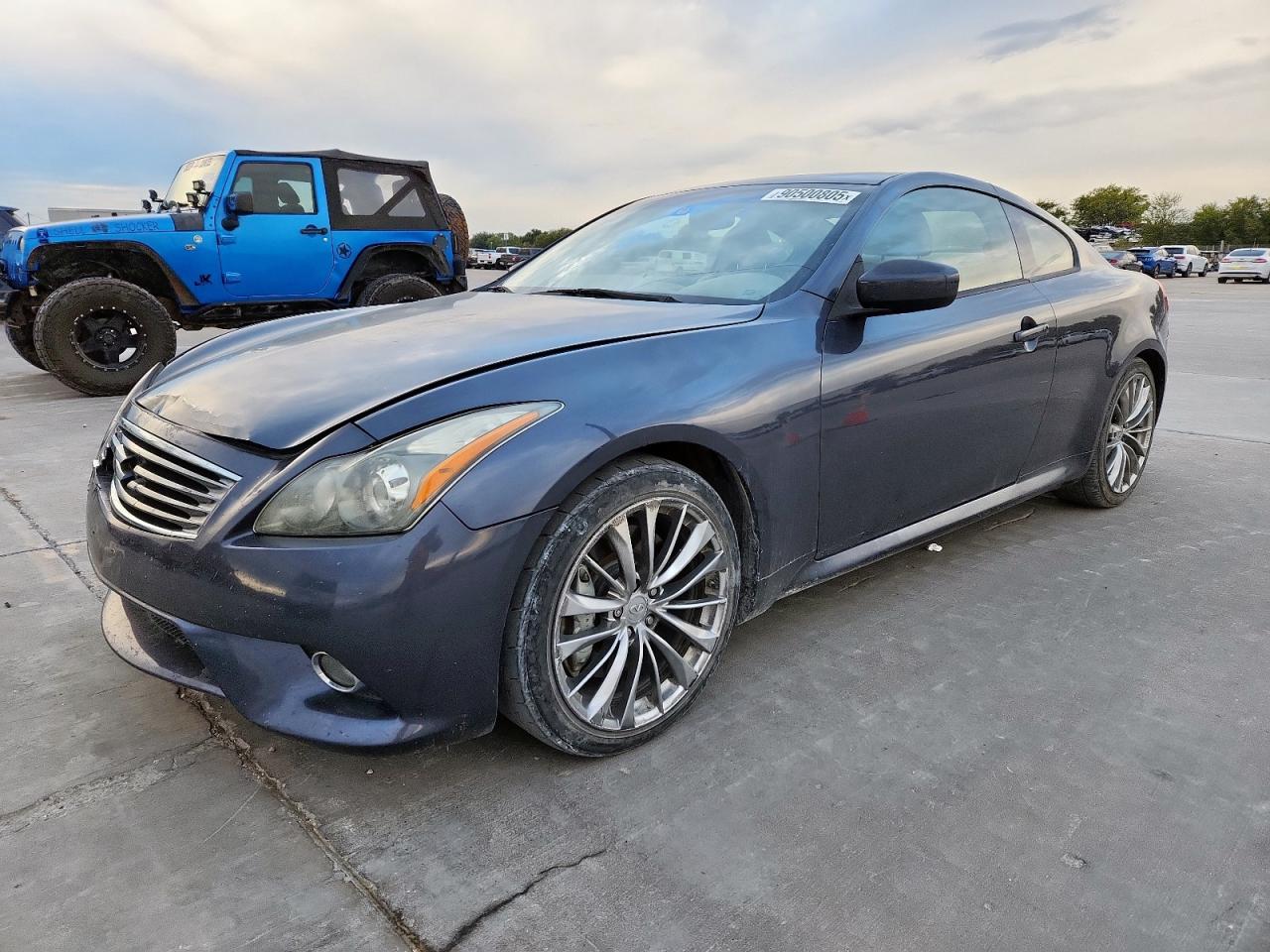 2011 INFINITI G37