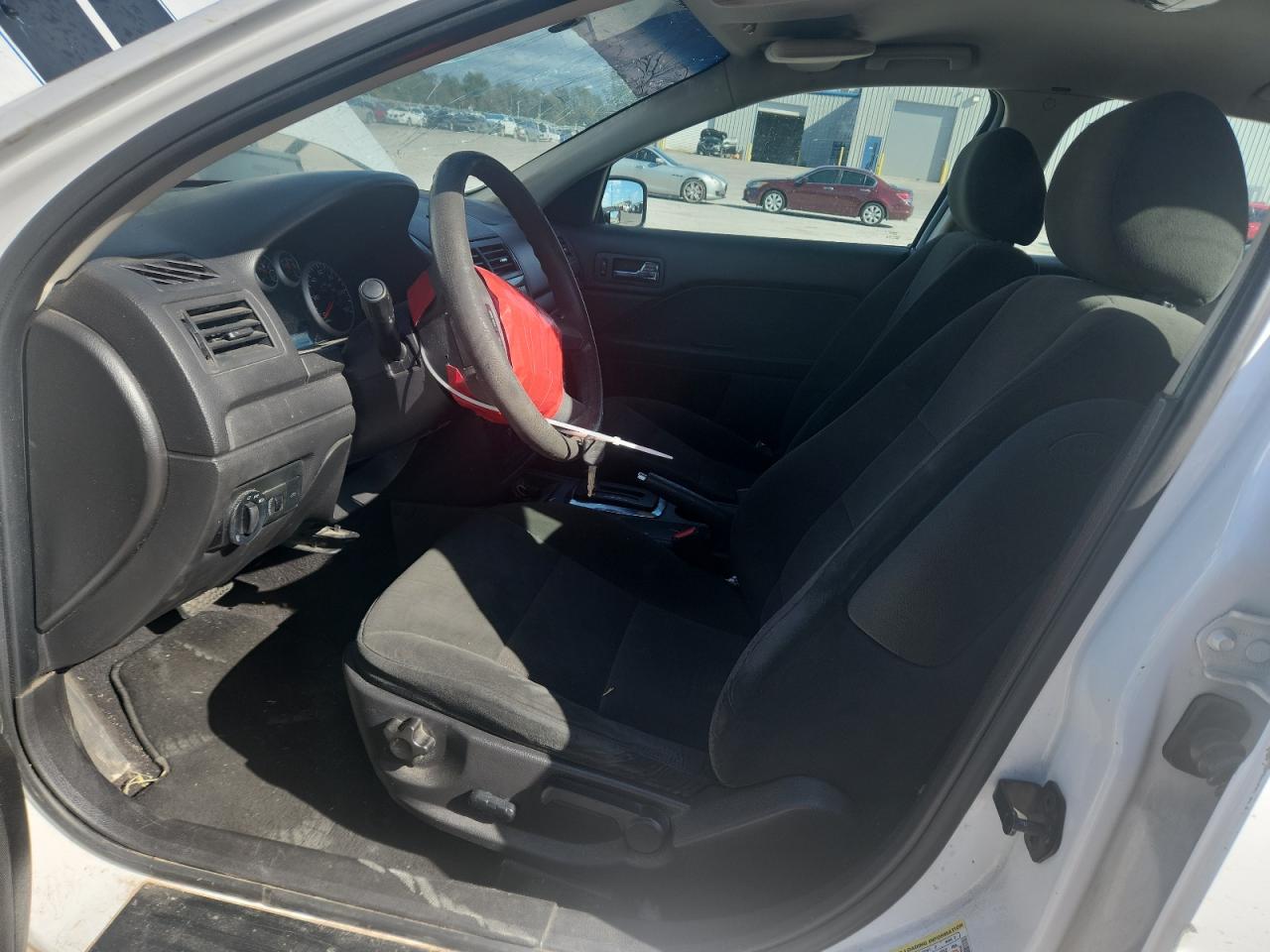 2007 FORD FUSION SE photo 13