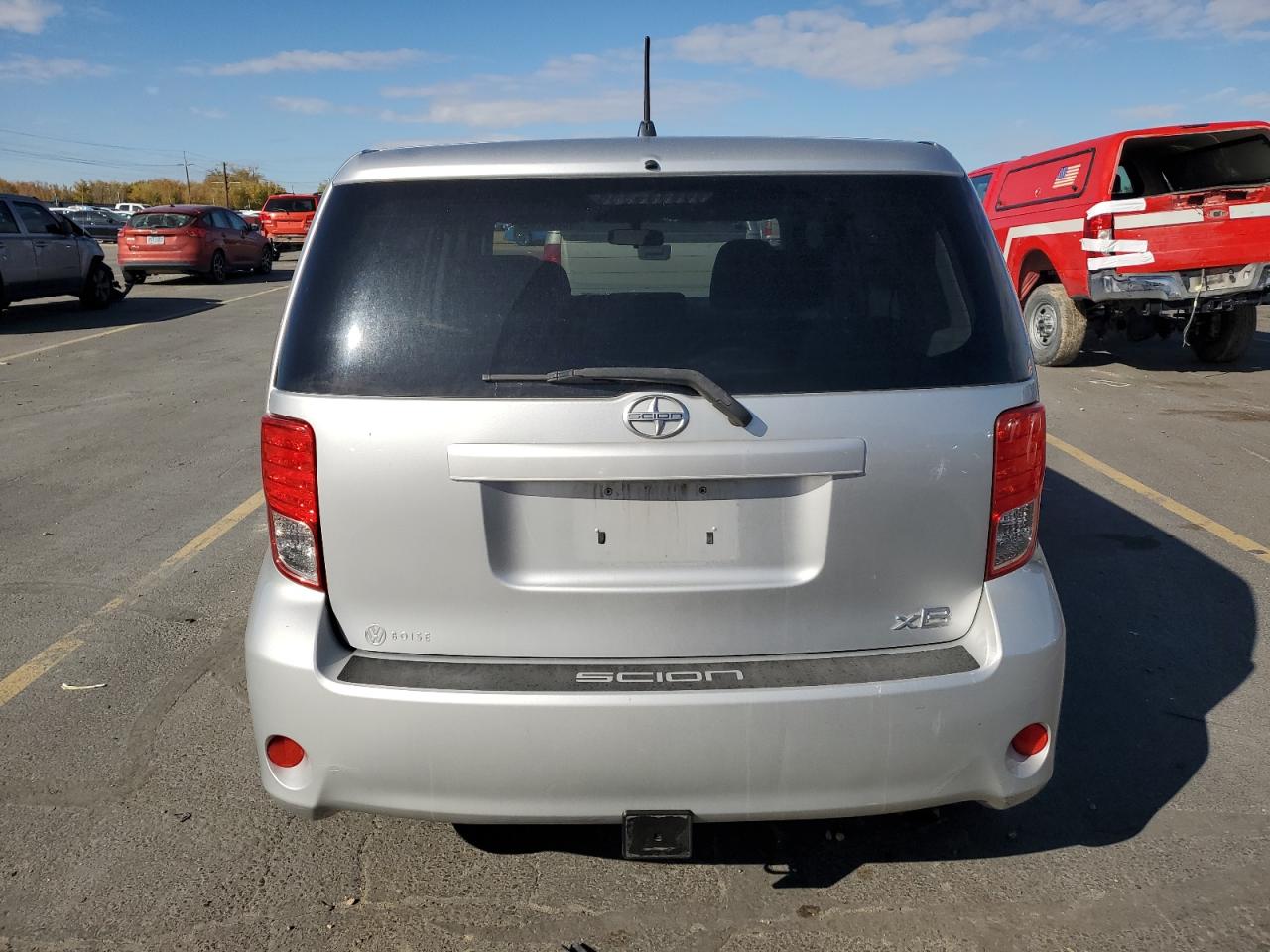 2011 TOYOTA SCION photo 6