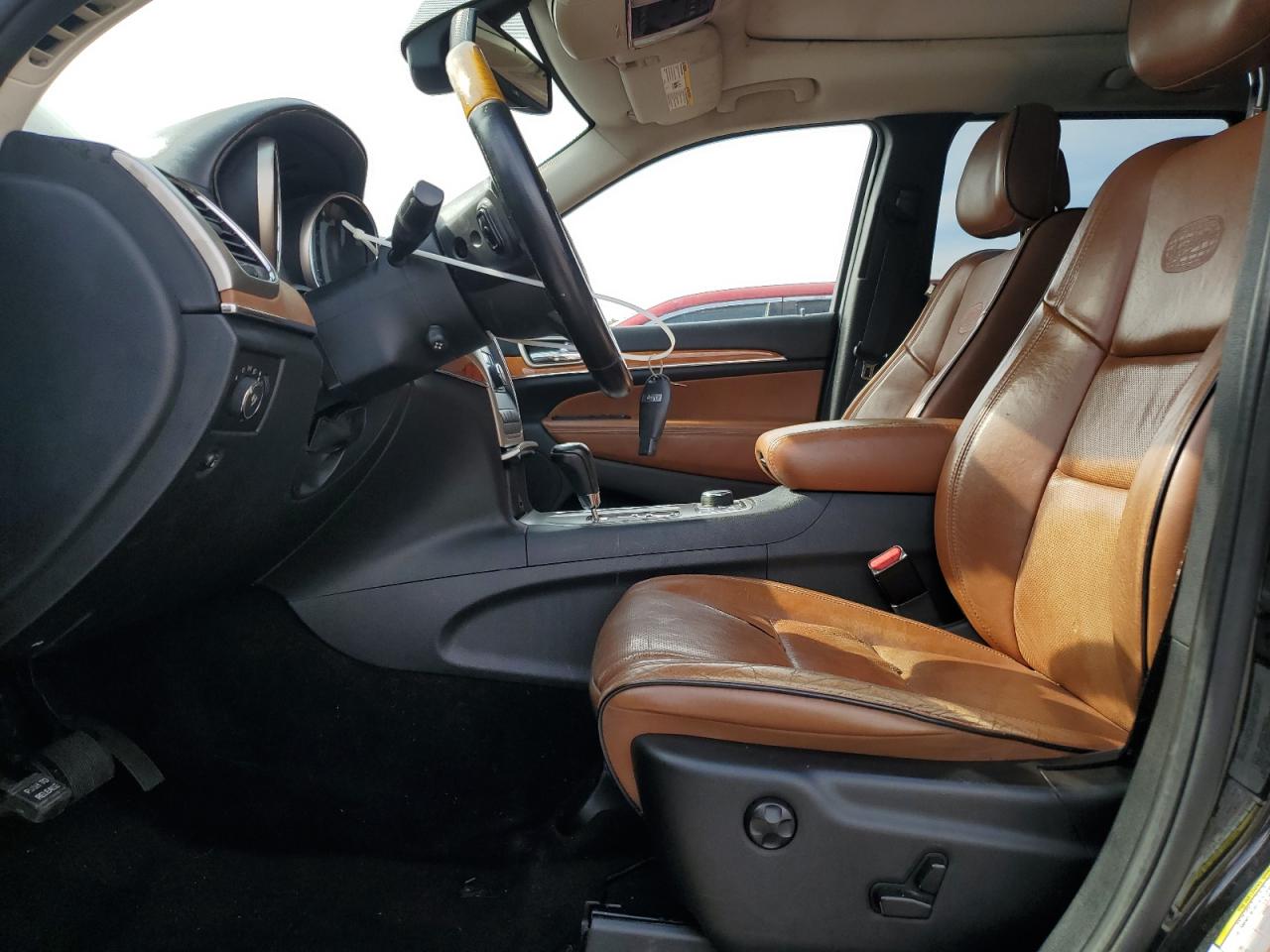 2011 JEEP GRAND CHEROKEE OVERLAND photo 13