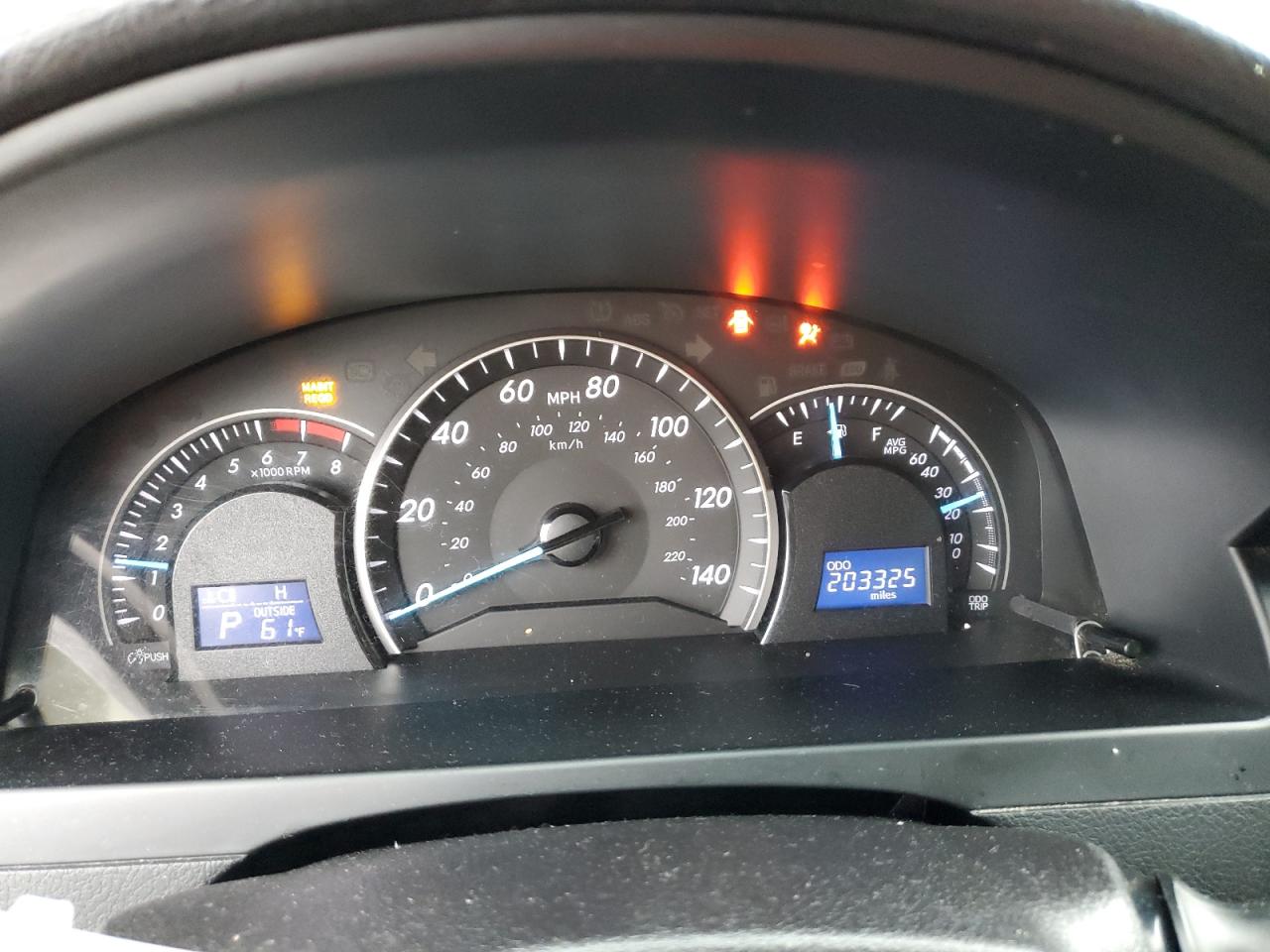 2015 TOYOTA CAMRY LE photo 25