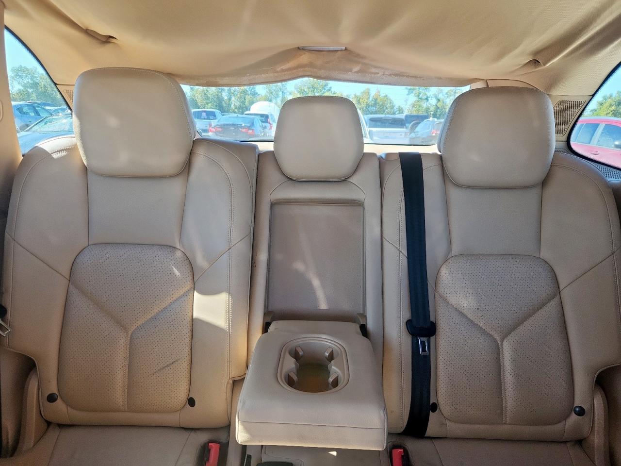 2011 PORSCHE CAYENNE photo 10