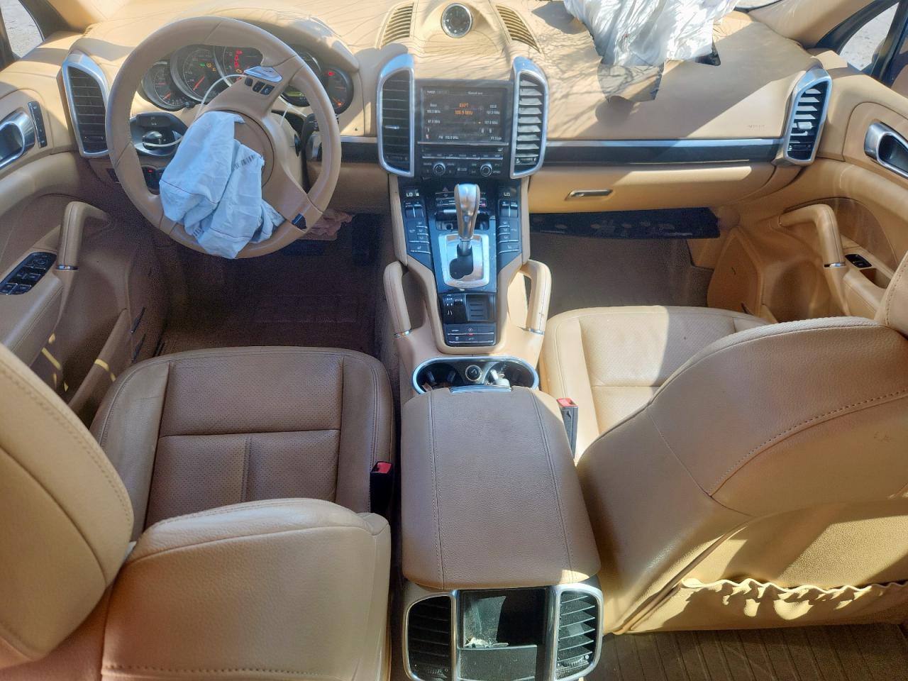 2011 PORSCHE CAYENNE photo 8