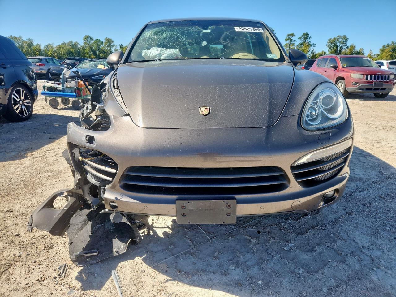 2011 PORSCHE CAYENNE photo 5