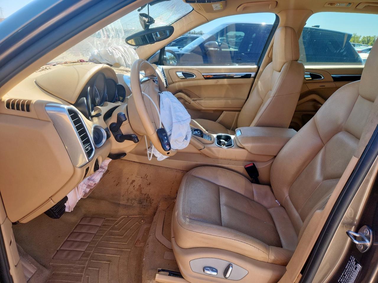 2011 PORSCHE CAYENNE photo 7