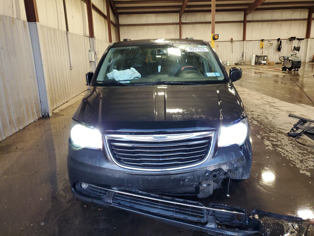 2012 CHRYSLER TOWN & COUNTRY TOURING photo 9