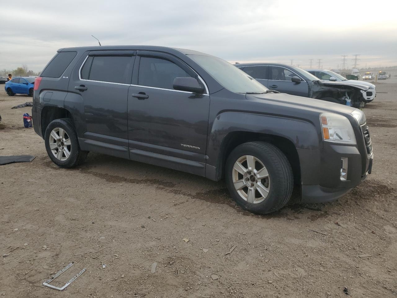2013 GMC TERRAIN photo 4