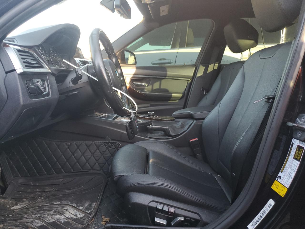 2016 BMW 320 I photo 19