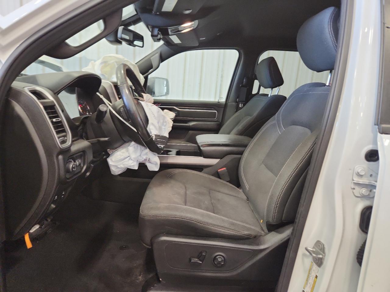 2019 RAM 1500 BIG HORN photo 19