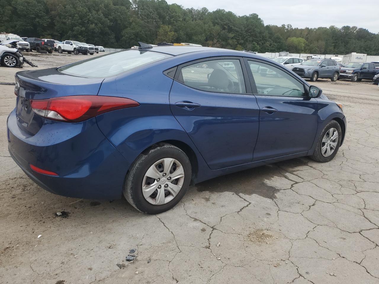 2016 HYUNDAI ELANTRA GT photo 3