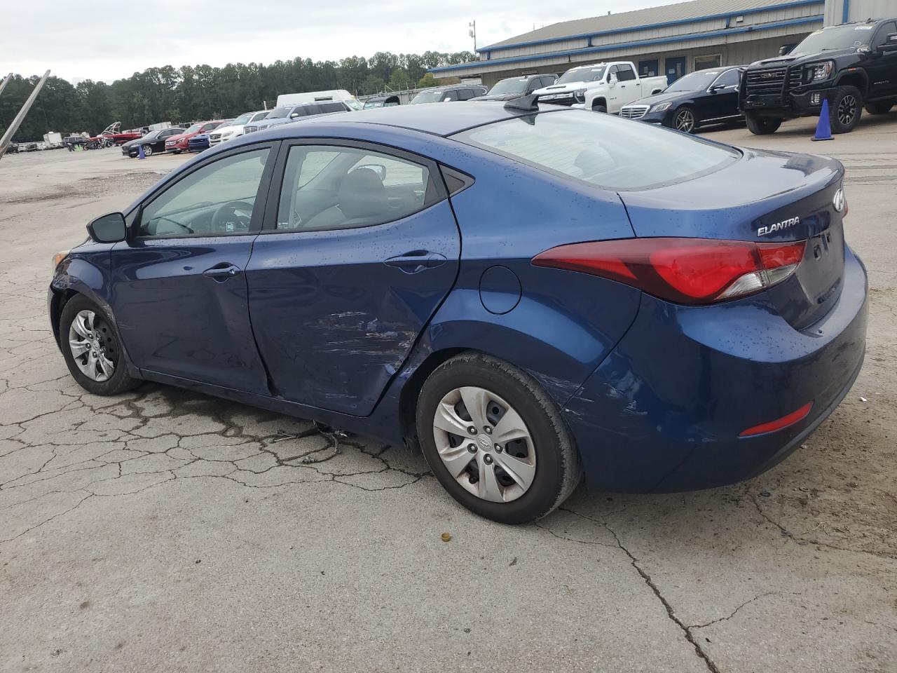 2016 HYUNDAI ELANTRA GT photo 2