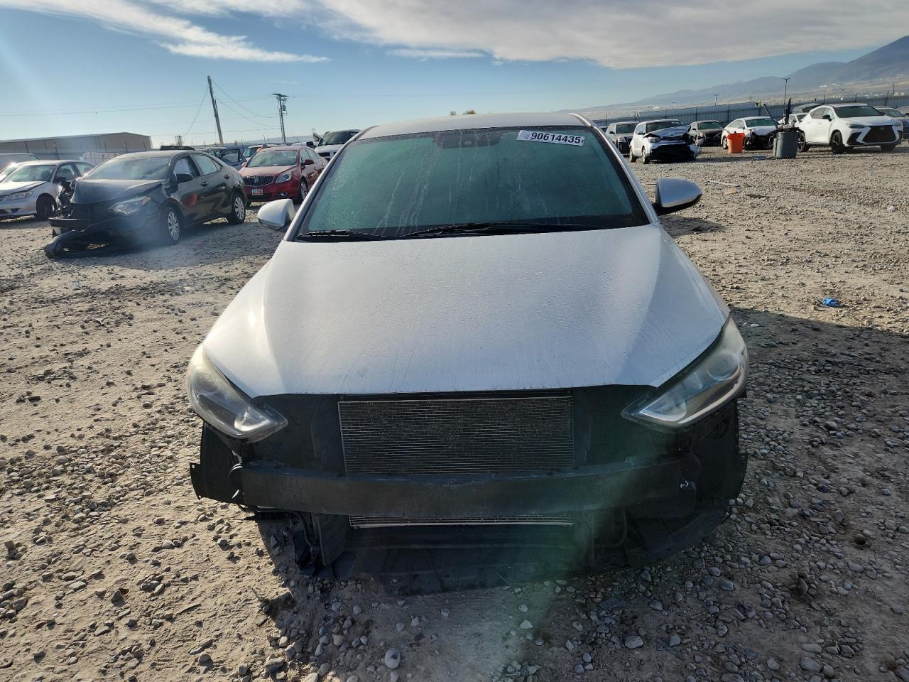 2017 HYUNDAI ELANTRA SE photo 5