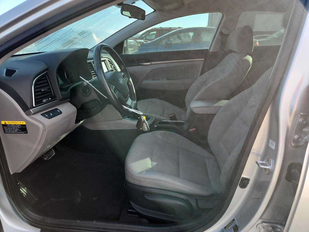 2017 HYUNDAI ELANTRA SE photo 7