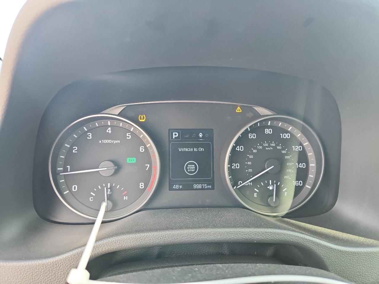 2017 HYUNDAI ELANTRA SE photo 9