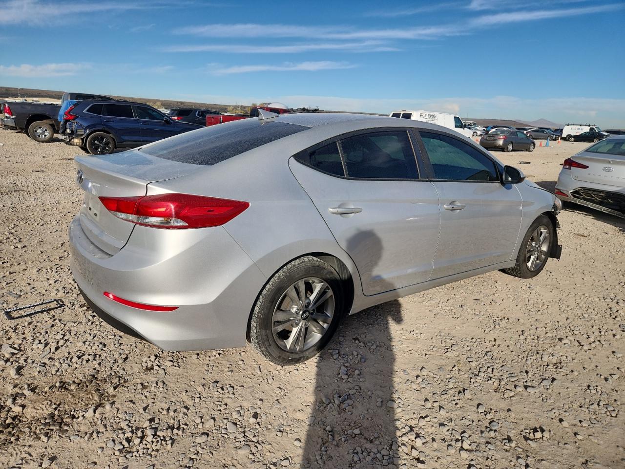 2017 HYUNDAI ELANTRA SE photo 3