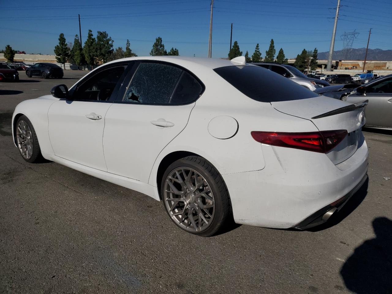 2021 ALFA ROMEO GIULIA SPORT photo 2