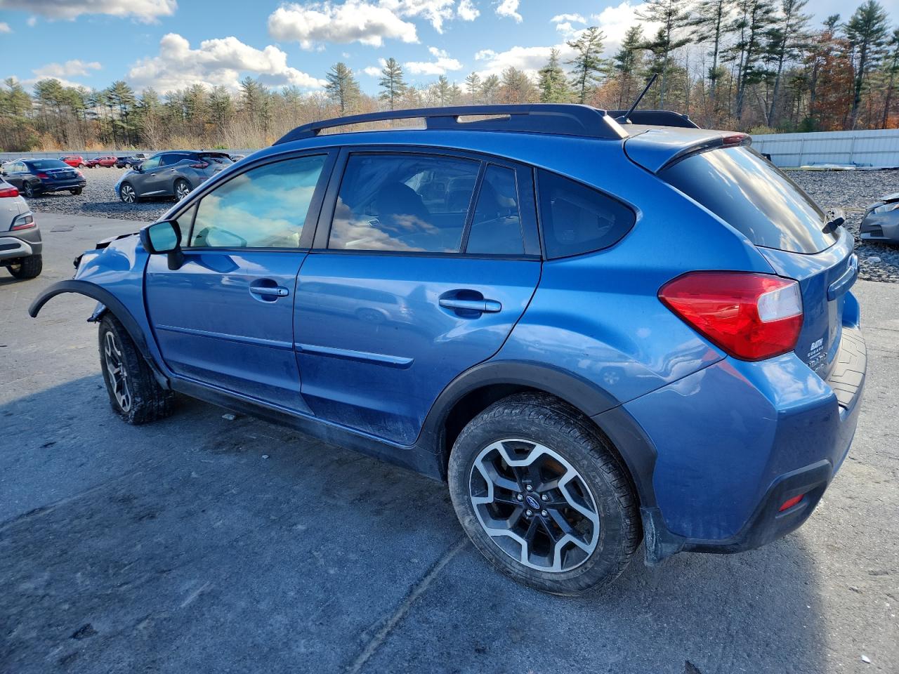 2017 SUBARU CROSSTREK PREMIUM photo 3