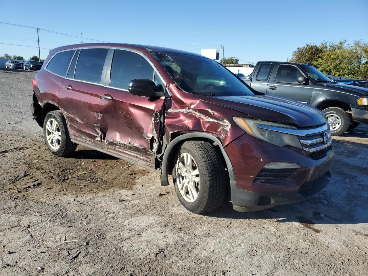 2016 HONDA PILOT LX photo 4