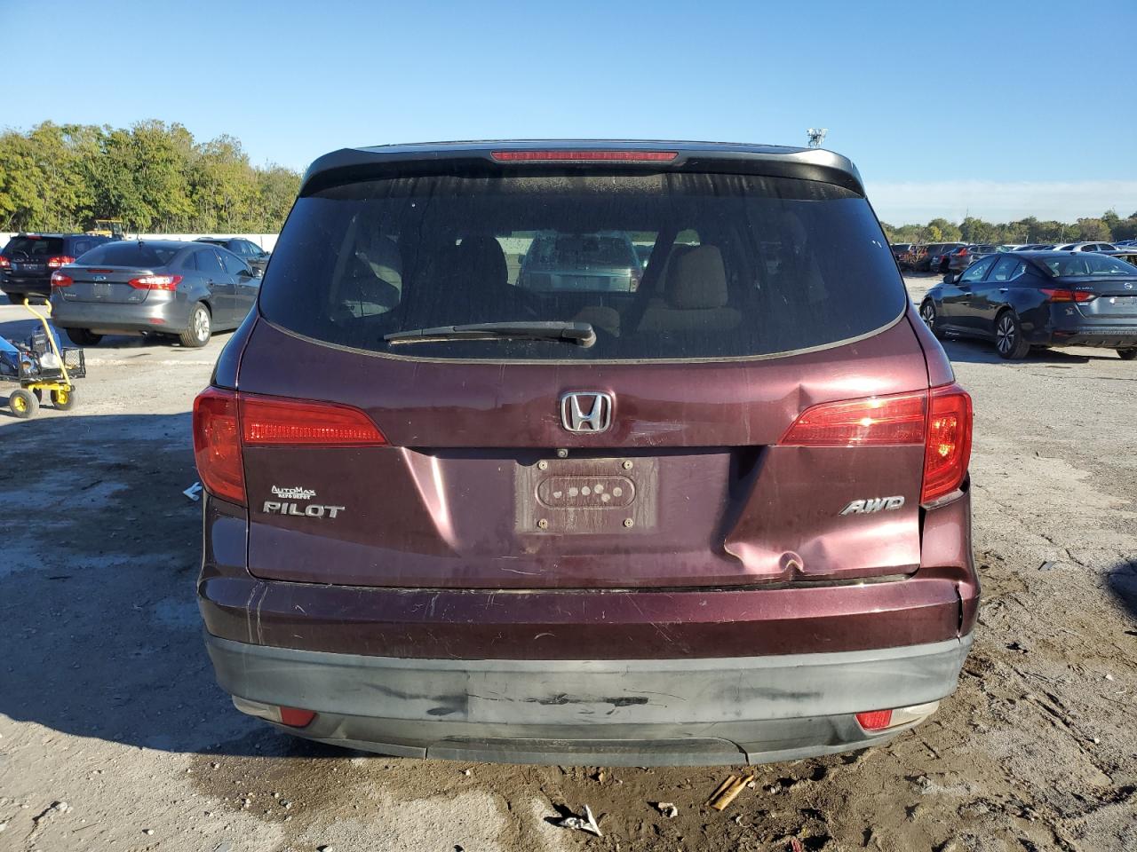 2016 HONDA PILOT LX photo 6