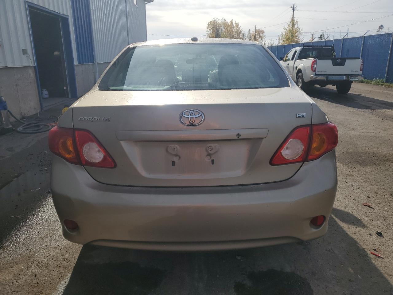 2010 TOYOTA COROLLA BASE photo 16