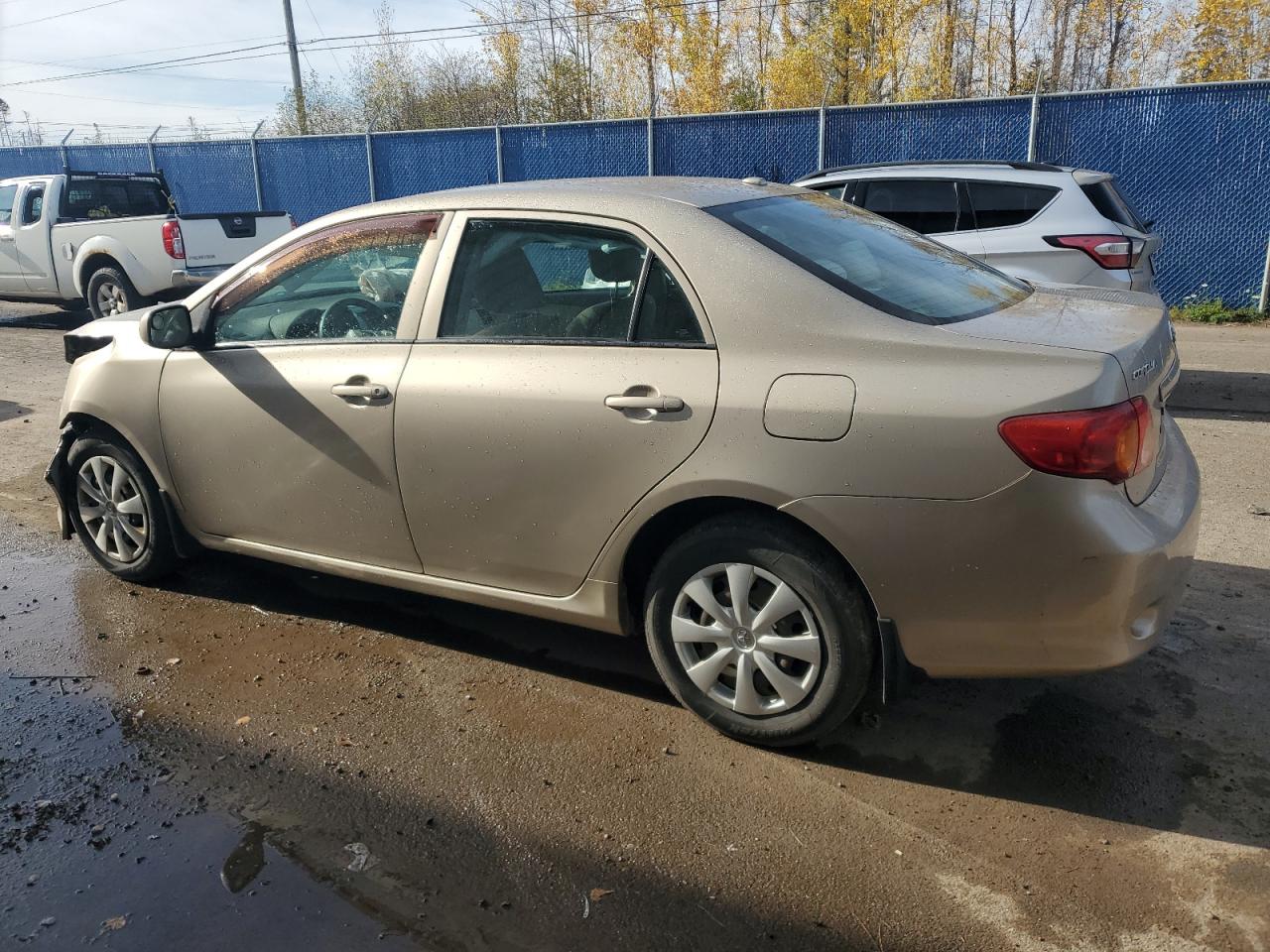 2010 TOYOTA COROLLA BASE photo 4