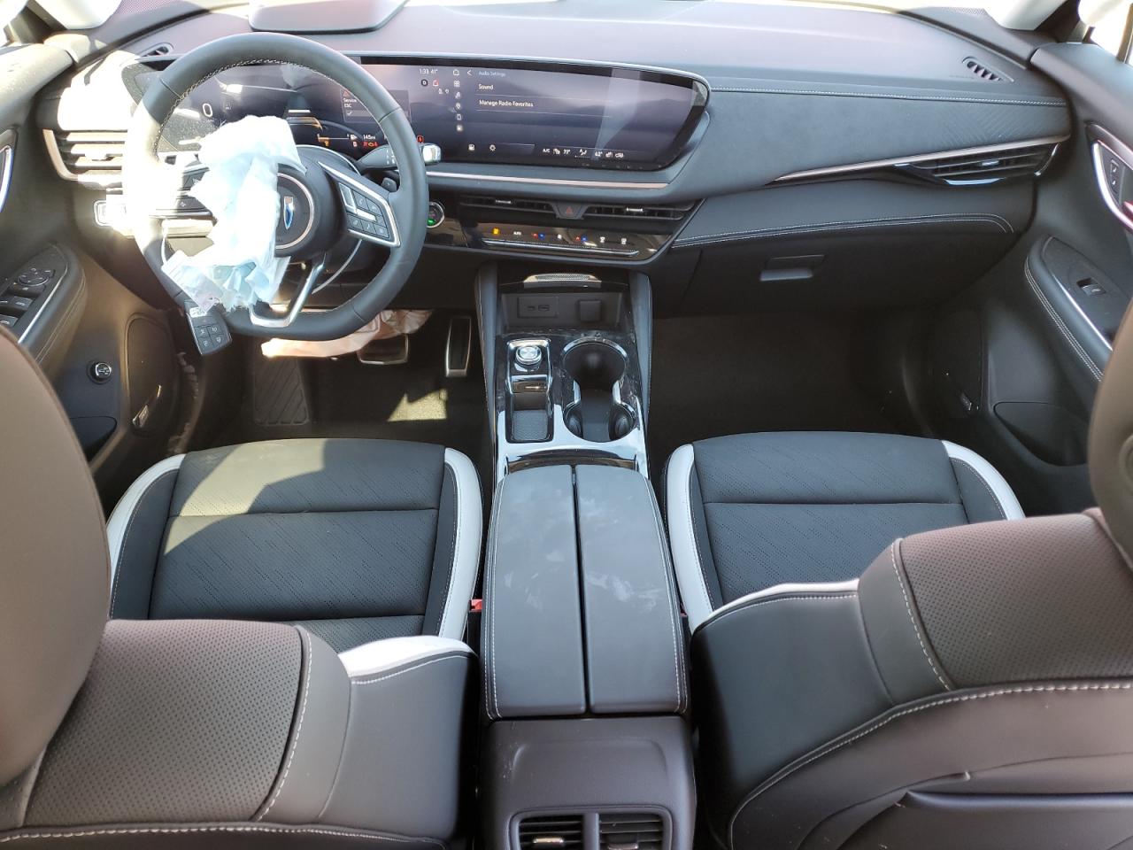2025 BUICK ENVISION SPORT TOURING photo 15