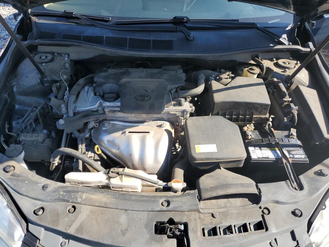 2016 TOYOTA CAMRY LE photo 31