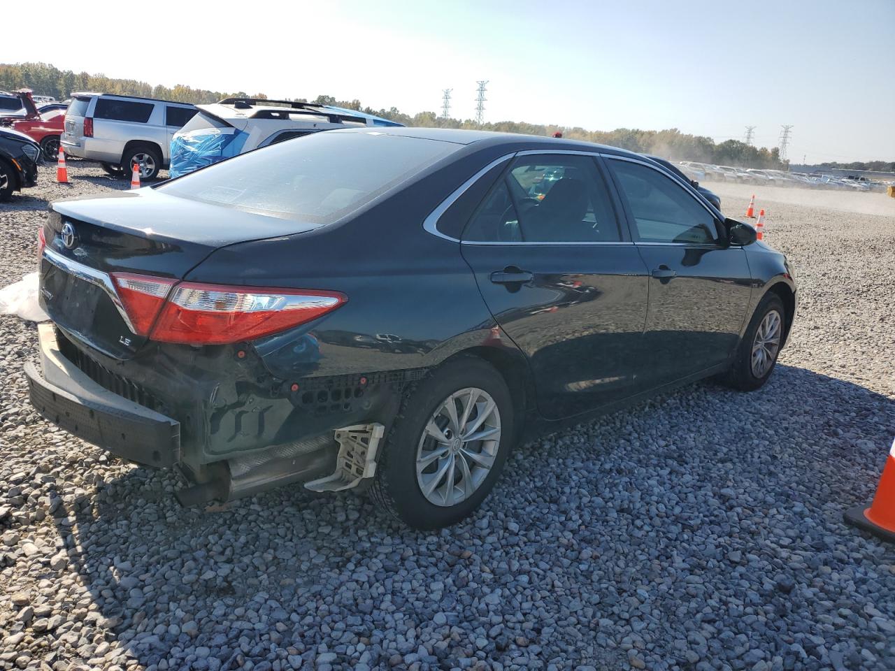2016 TOYOTA CAMRY LE photo 7