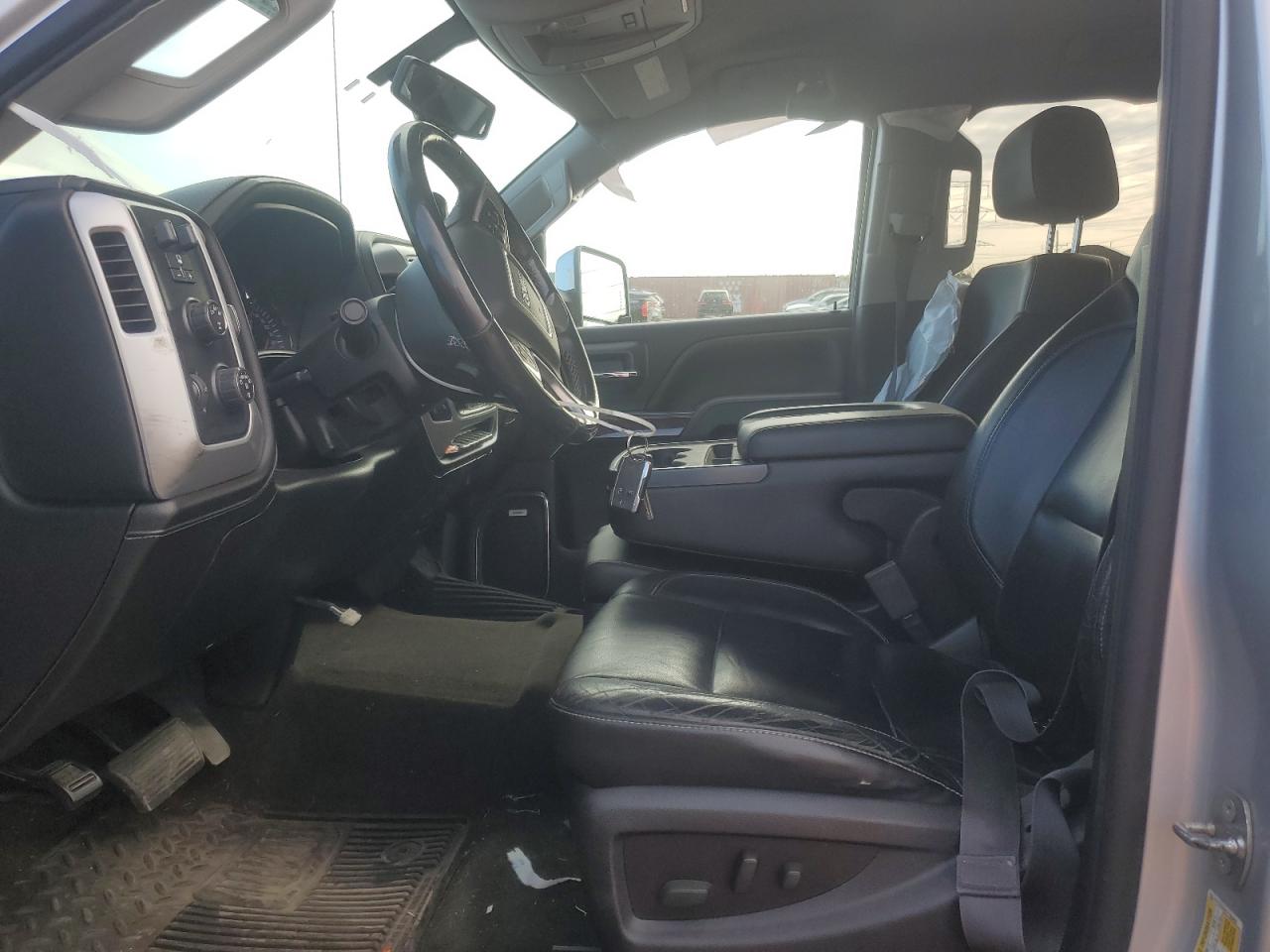 2015 GMC SIERRA K2500 SLT photo 13