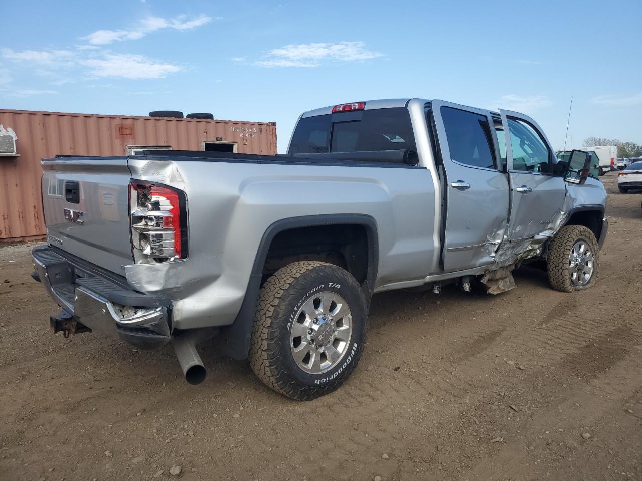2015 GMC SIERRA K2500 SLT photo 5