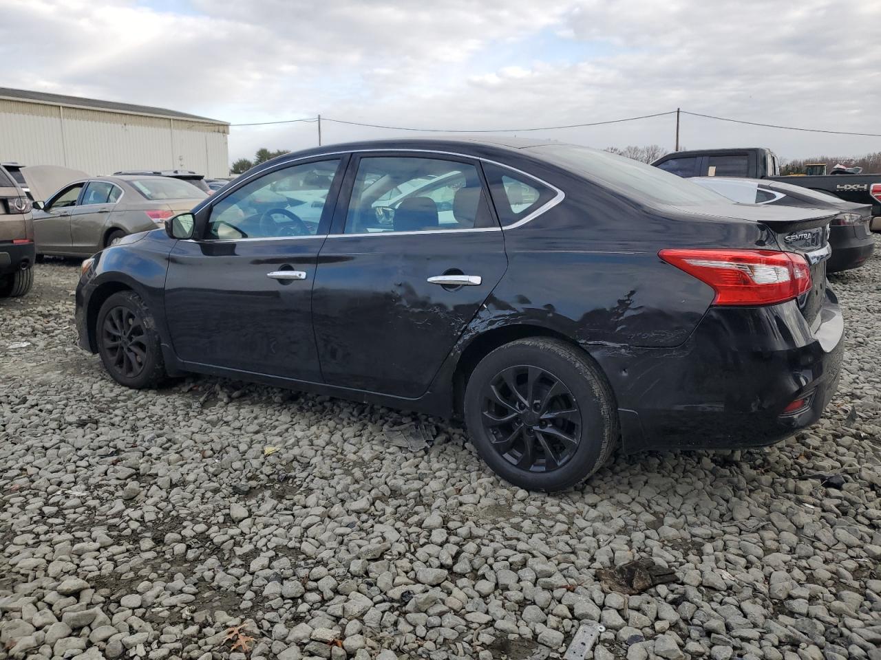 2019 NISSAN SENTRA S photo 4