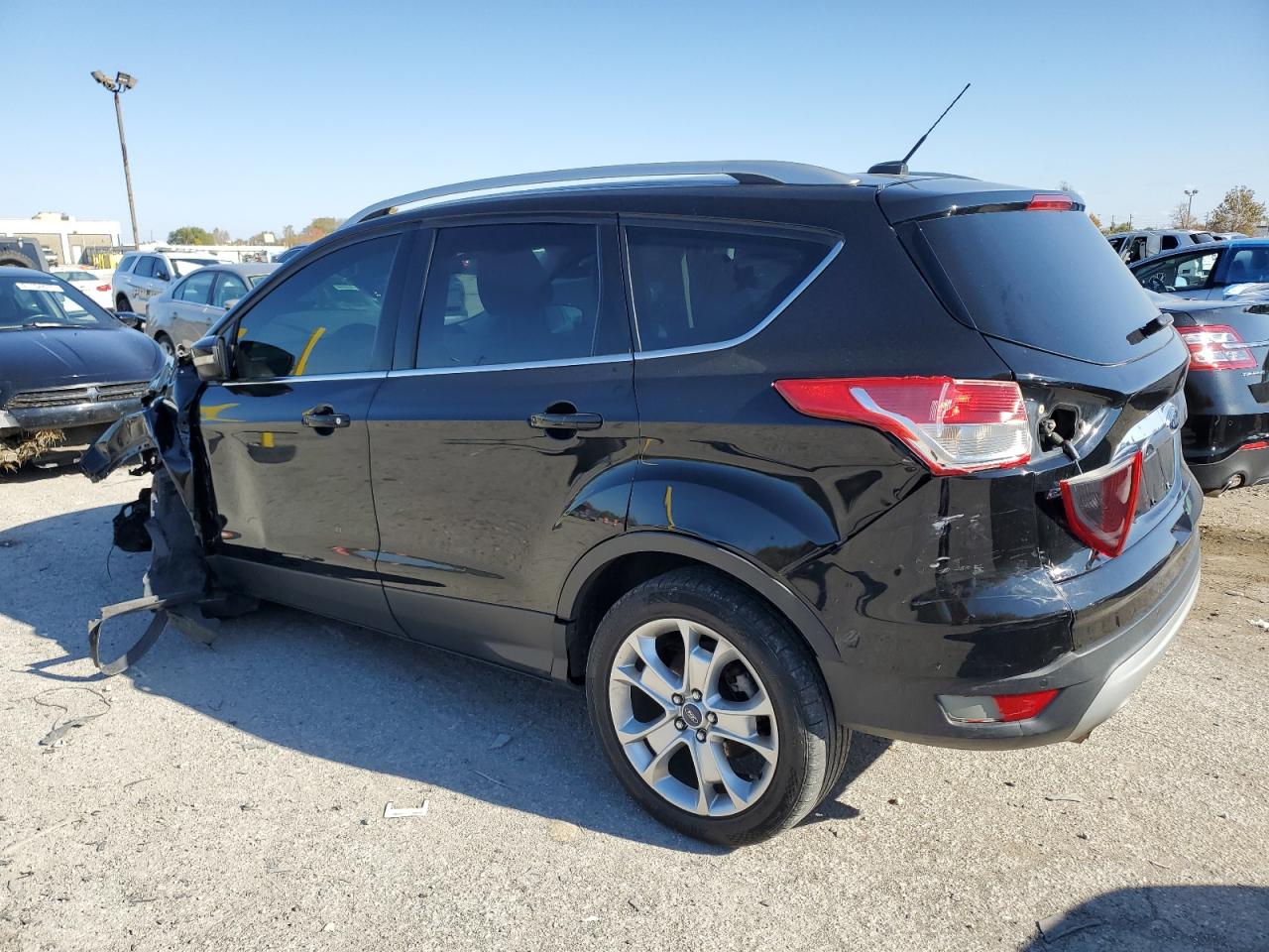 2016 FORD ESCAPE photo 2
