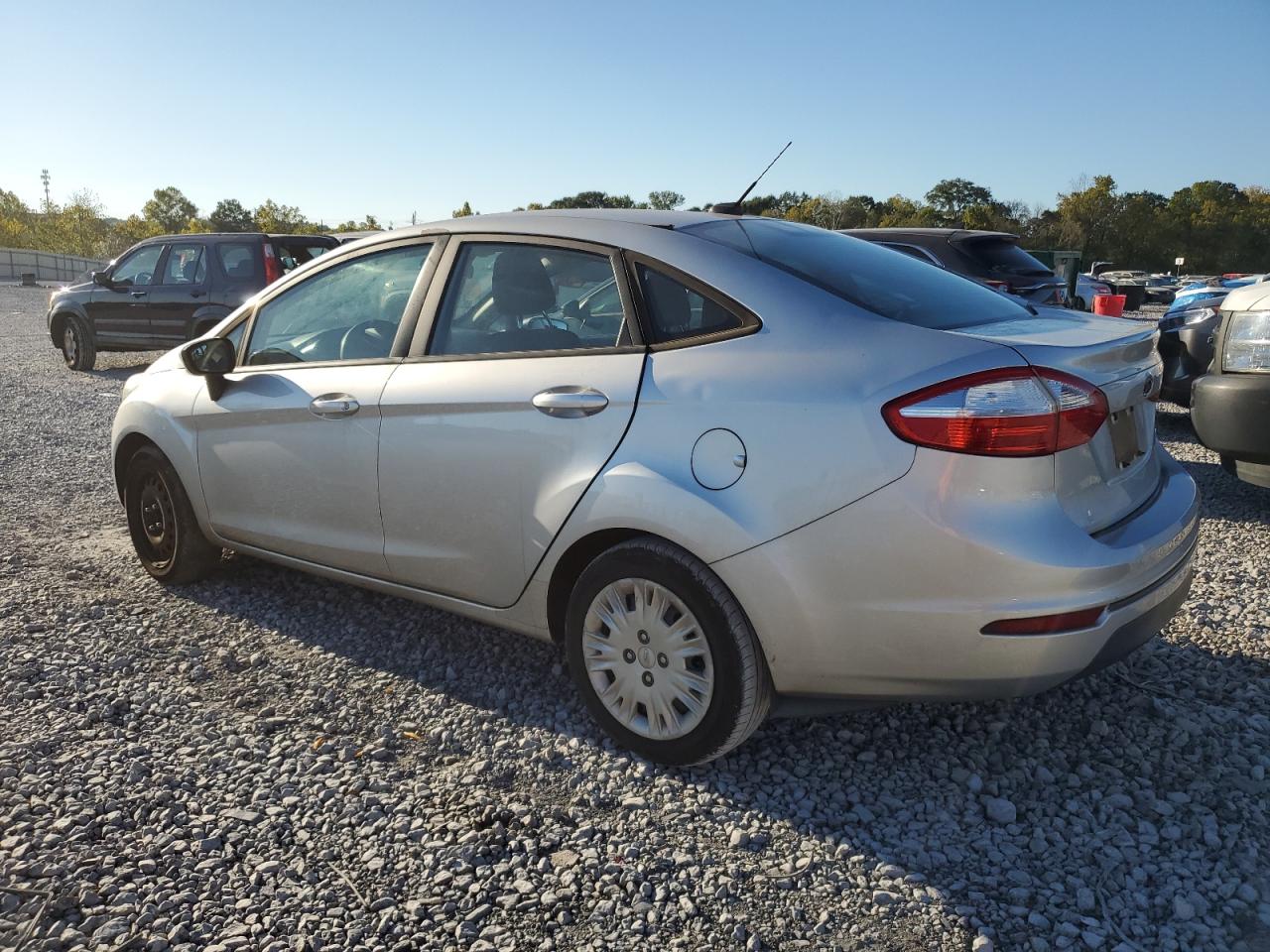 2016 FORD FIESTA S photo 4