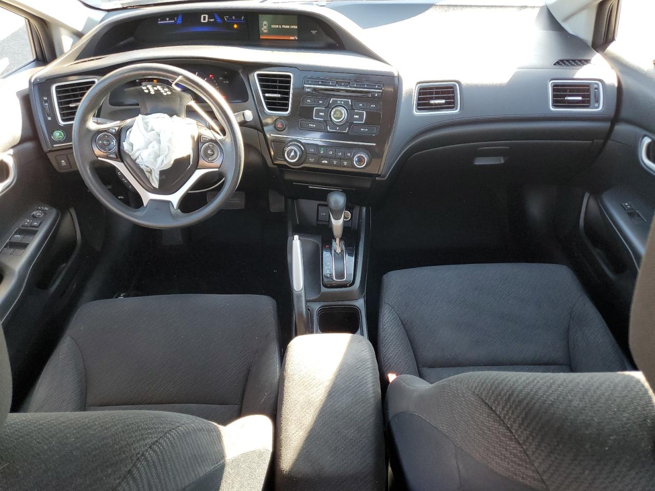 2013 HONDA CIVIC LX photo 8