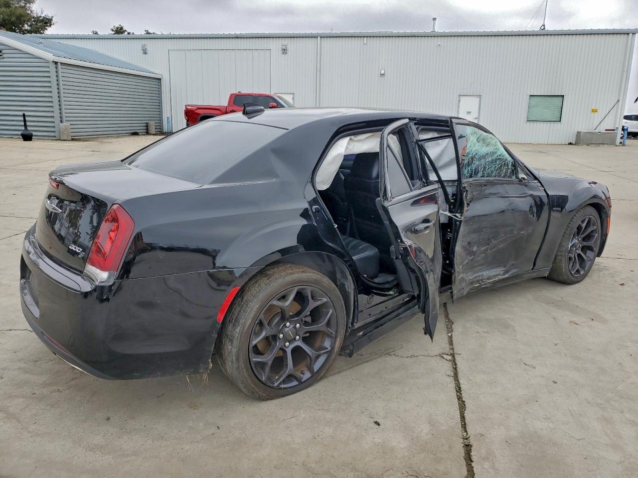 2019 CHRYSLER 300 S photo 5